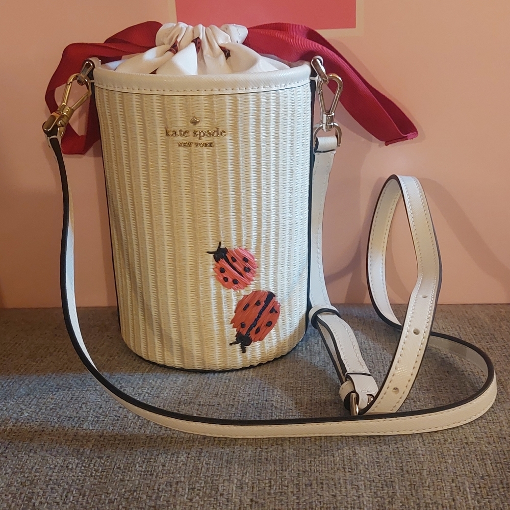 Kate Spade Dottie Embroidered Ladybug Straw Cylinder Crossbody 🐞 - Picture 7 of 9